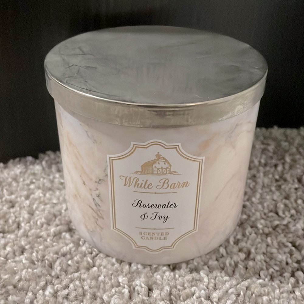 Bath & Body Works Rosewater & Ivy Scented Candle - Picture 1 of 3